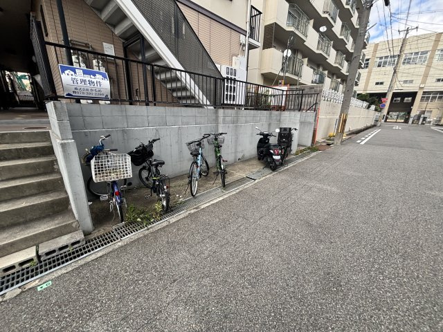 えぼしハイツ六甲の駐車場