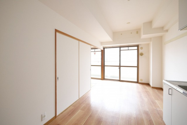 サウスサイドなにわ筋の居間・リビング