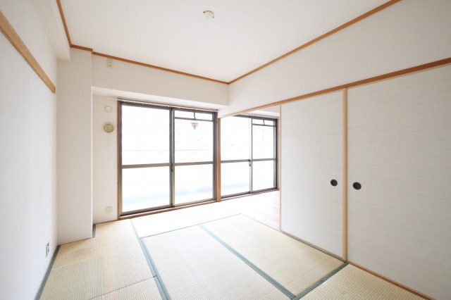 サウスサイドなにわ筋の和室