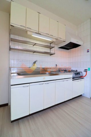 トーカンキャステール日の出町のキッチン|お料理しやすいキッチンです