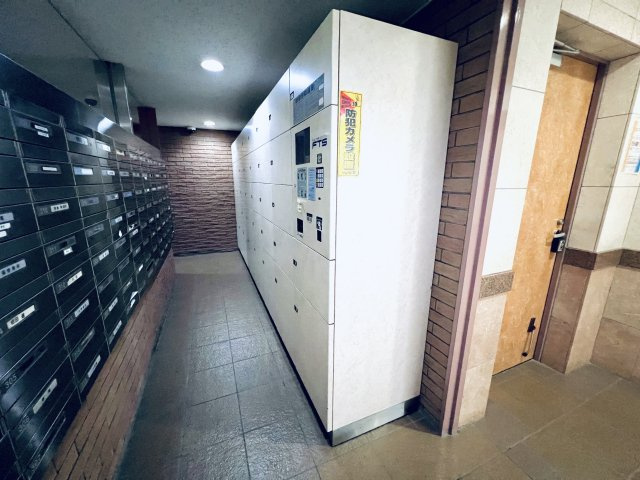 ライオンズステージ大島ウエストアクエアのその他共用部分|集合ポスト・宅配ボックス