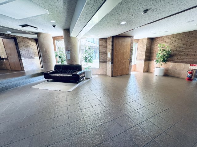 ライオンズステージ大島ウエストアクエアのロビー