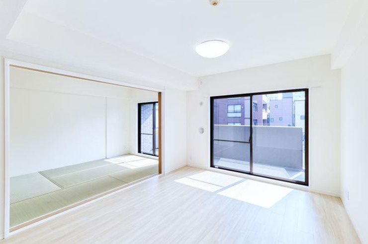 ライオンズステージ大島ウエストアクエアの居間・リビング