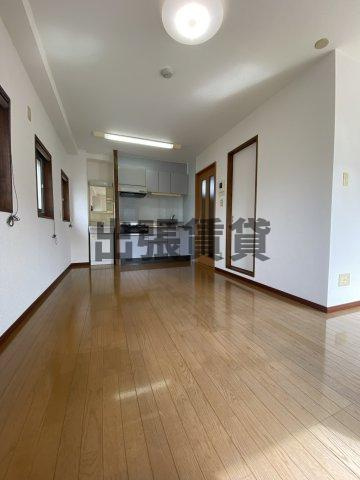 仲介手数料0円！！上名古屋マンションの居間・リビング