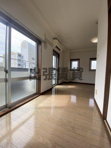 仲介手数料0円！！上名古屋マンションの居間・リビング