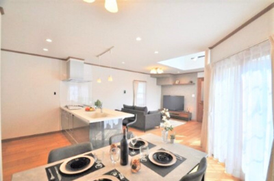 【キッチン】 | 【仲介手数料３７０万円が無料！！】 ■千歳船橋駅３分 ■ダイワハウスのフルリノベーションハウス | 【仲介手数料３７０万円が無料！！】
■千歳船橋駅３分
■ダイワハウスのフルリノベーションハウス
■４ＬＤＫ＋車庫
■内覧可