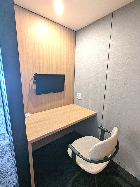 LEFOND PROGRES秋葉原マークスの設備|Wi-Fi完備の2Fビジネスラウンジ、個別ブースもあります