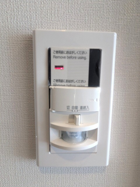 LEFOND PROGRES秋葉原マークスの設備|人感センサー玄関ライト