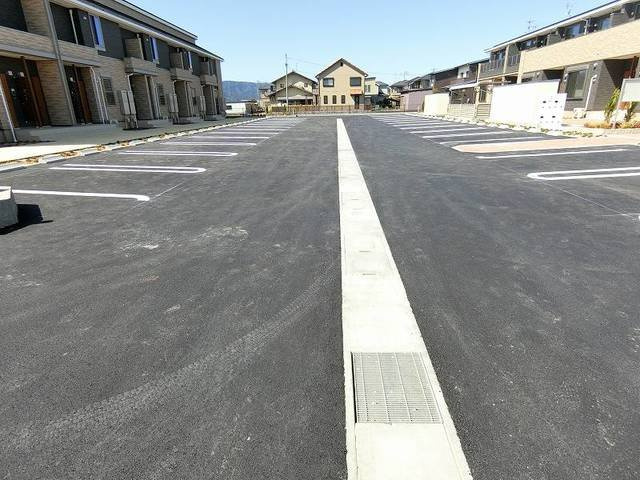 フィーレダンクⅠの駐車場