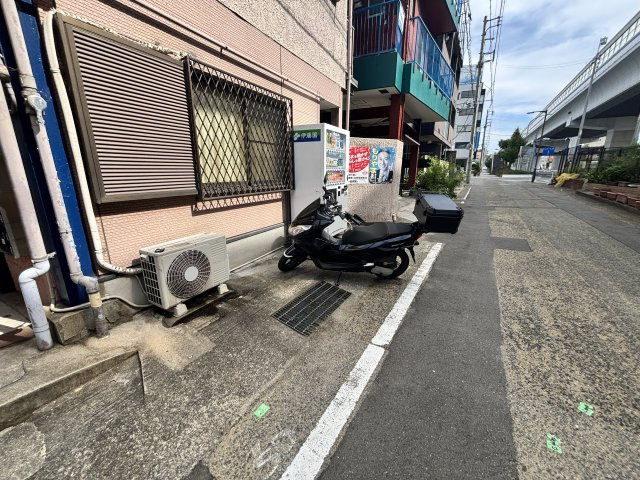 石町ハイツの駐車場
