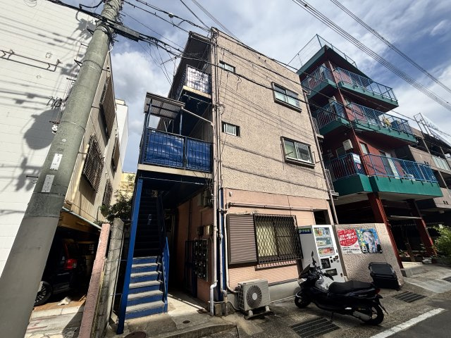 石町ハイツの外観