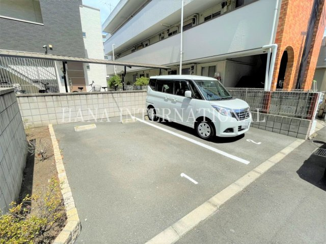 クレイノグリーンヒルズⅡの駐車場