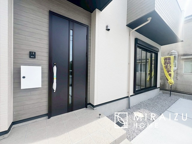 【前面道路含む現地写真】 | 前面道路☆運転が不安な方も安心な前面道路、きちんと幅員のある道路は女性にも安心です。整備されている道路は気持ちも良いですね♪