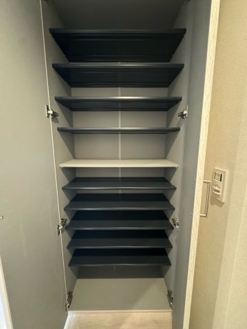 エトワール日野台の収納|収納力の高いシューズボックス。すっきりと整理しやすい玄関収納です。