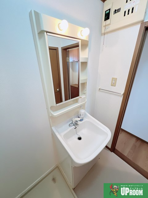 ロジュマンシェルⅡの洗面所