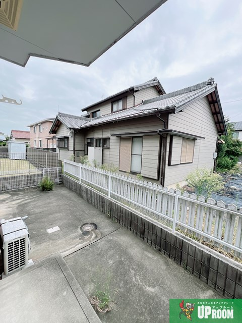 ロジュマンシェルⅡの庭