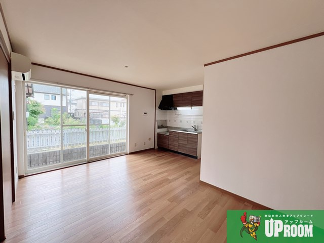 ロジュマンシェルⅡの居間・リビング