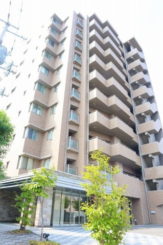 サーパス南前川の外観