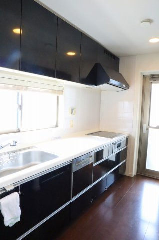 サーパス南前川のキッチン