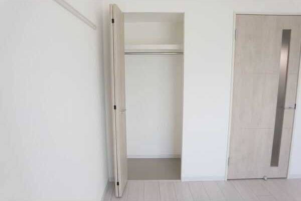 メイプル岩塚本通の収納