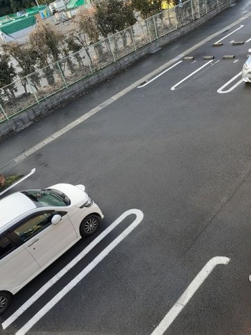 ラシーヌ　ＩＴＯ　Ｂの駐車場|駐車スペースもあります☆