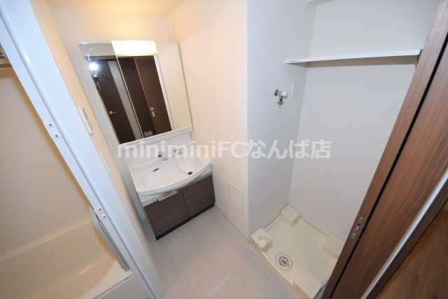 プレサンス阿波座駅前の洗面所