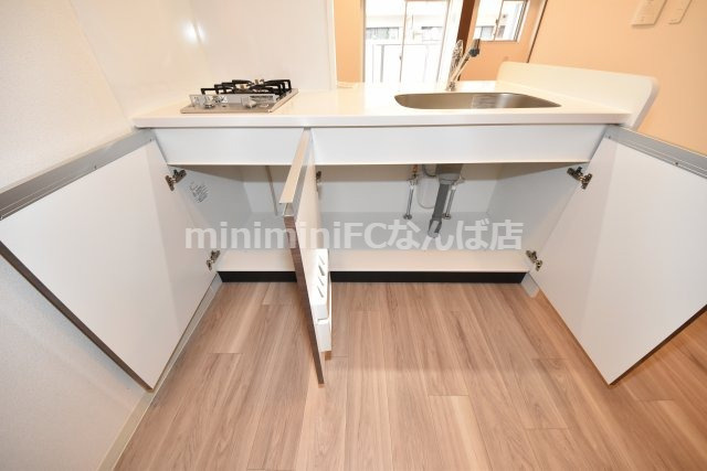 プレサンス阿波座駅前