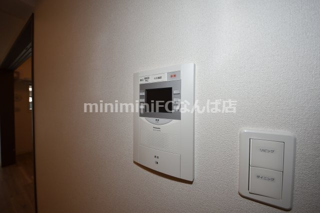 プレサンス阿波座駅前