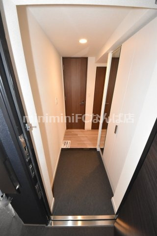 プレサンス阿波座駅前の玄関