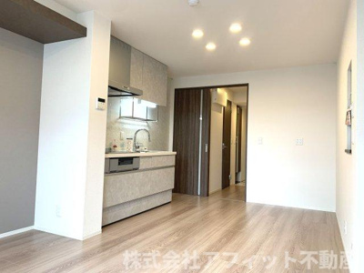 【居間・リビング】 | オアシス木之庄 | 
