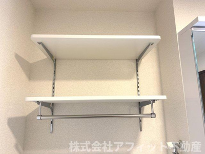 【その他】 | オアシス木之庄 | 洗濯機置場上収納