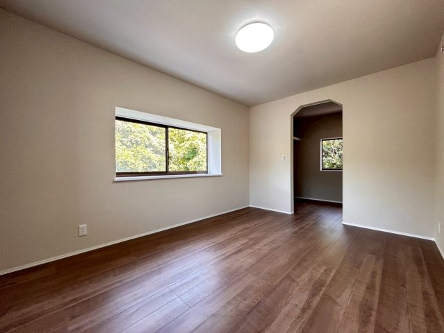 RESET HOUSE－リセットハウス－直方市大字頓野の洋室|オシャレなデザインのウォークインクローゼット付き♪
【直方市・リノベーション中古戸建】