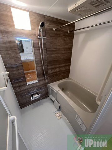 スプリング　グローリー（Ｓｐｒｉｎｇ　Ｇｌｏｒｙ）の浴室