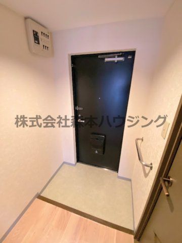 【玄関】 | 　グランドヴィラ香里 | きれいな玄関です