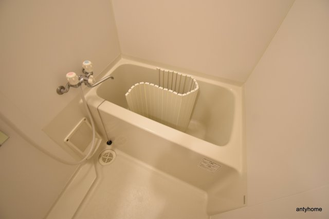 プルミエールメゾン江坂　仲介手数料無料の浴室