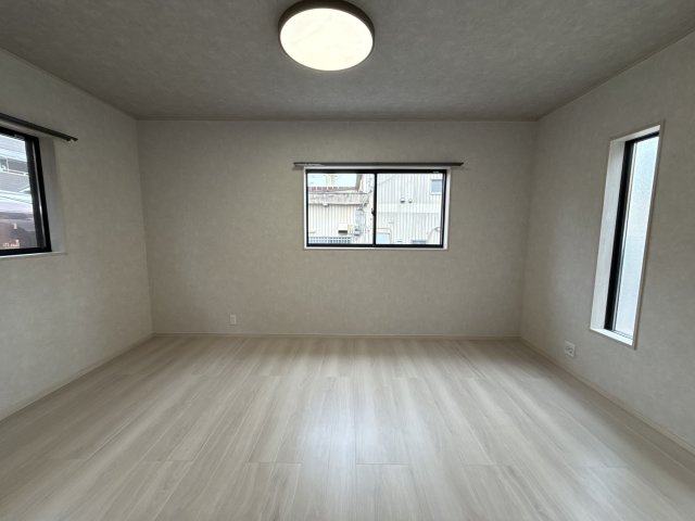 オレンジベース阿成渡場の洋室