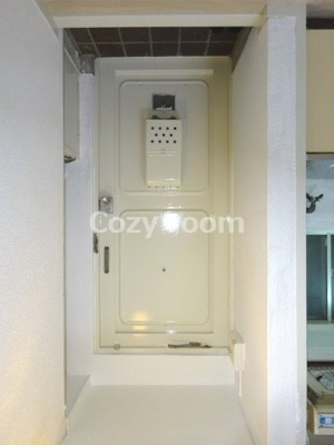 【玄関】 | 江坂はなヴィラ | 玄関です