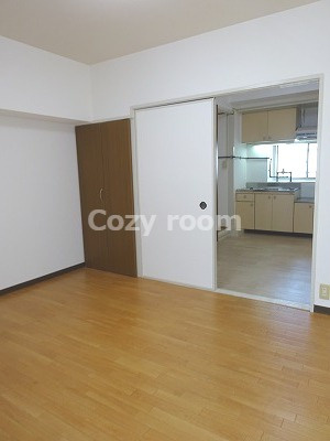 【洋室】 | 江坂はなヴィラ | 洋室です（現況と異なる場合は、現況を優先します。）