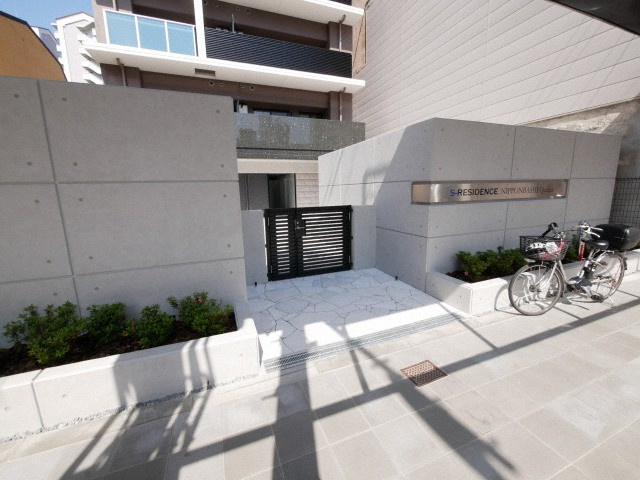 S-RESIDENCE日本橋Qualierのエントランス