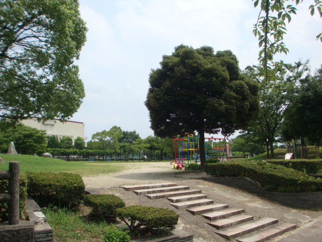 Residence Enfinity M2の周辺|ファミリーマート如意申町一丁目店まで455ｍ