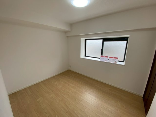 アコール小幡の洋室