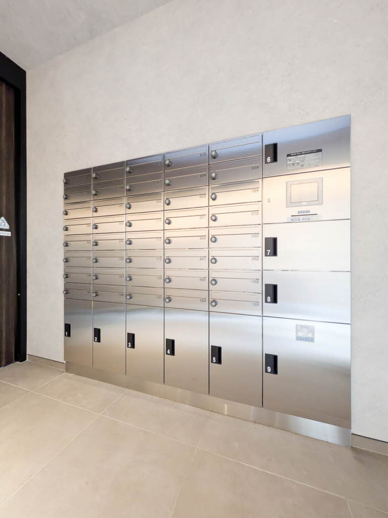 熊本市中央区本荘５丁目の賃貸マンションのエントランス