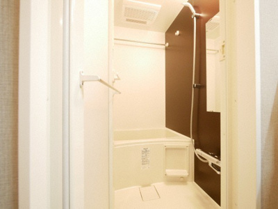 【浴室】 | ドゥーエ天満橋 | コンパクトで使いやすいお風呂です