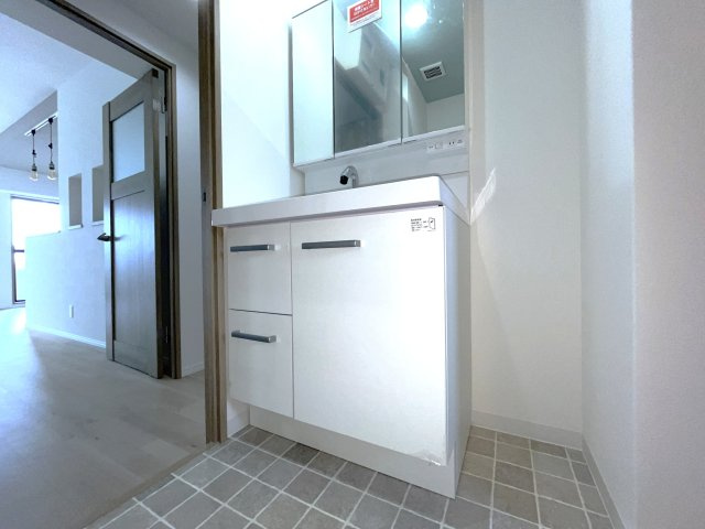 【その他】 | ロマネスク六ツ門