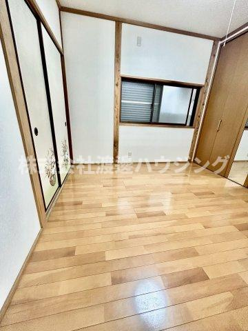 加納８丁目テラスハウスの洋室