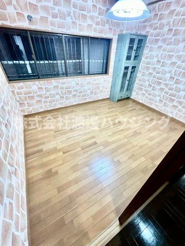 加納８丁目テラスハウスの洋室