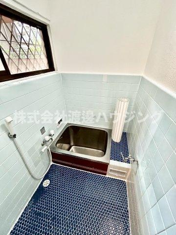 加納８丁目テラスハウスの浴室