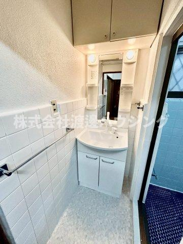 加納８丁目テラスハウスの洗面所