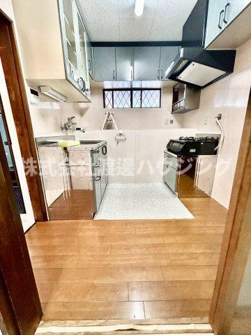 加納８丁目テラスハウスの居間・リビング