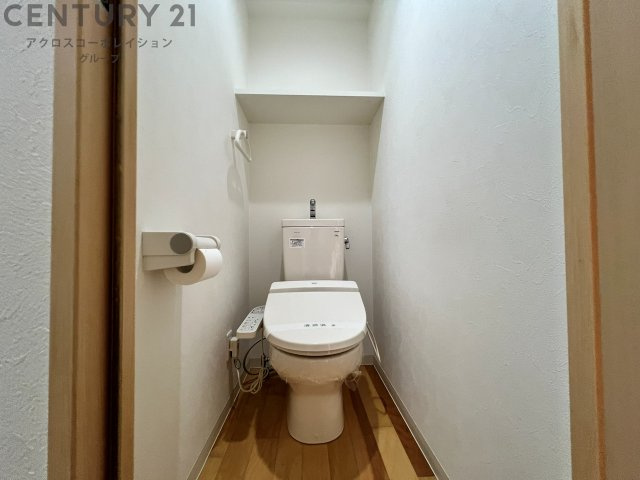 温水洗浄暖房便座完備！